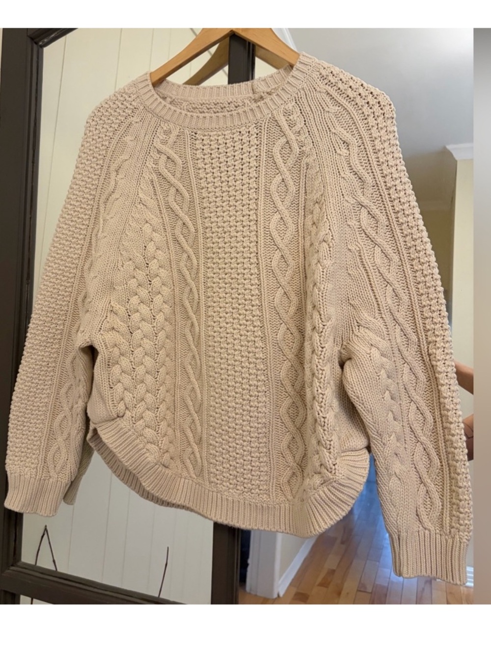 100% Cotton NWOT Cream Cable Knit Women's Sweater - Classic Crewneck